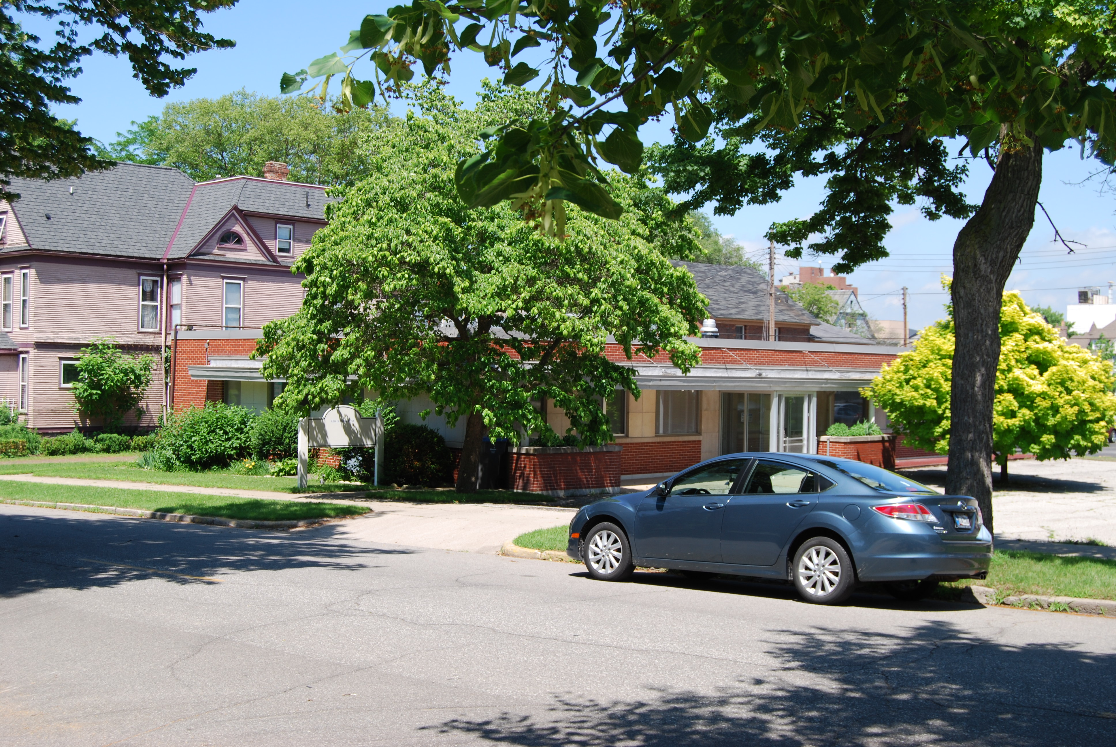 120 S. Taylor Street
